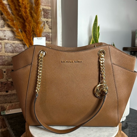 Michael Michael Kors Brown Jet Travel Purse - Picture 3 of 17